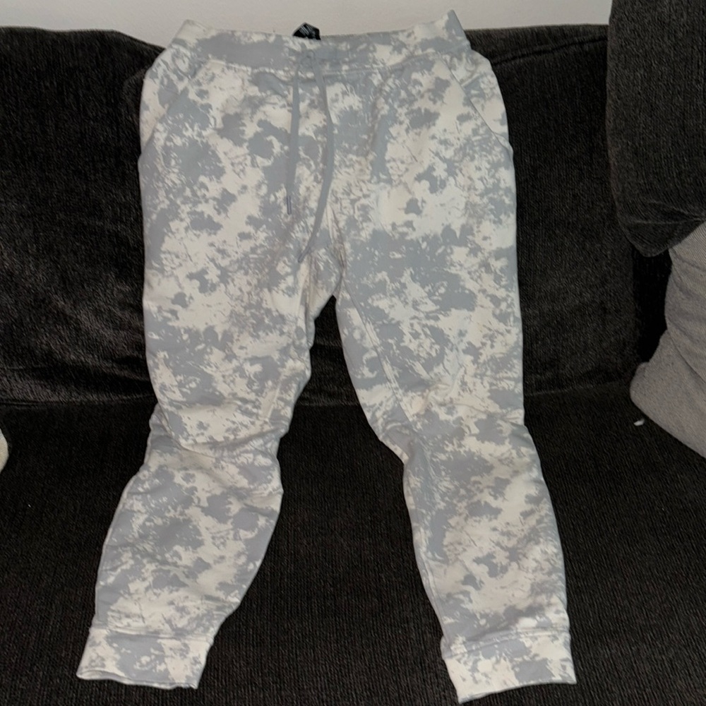 Lululemon Mens joggers